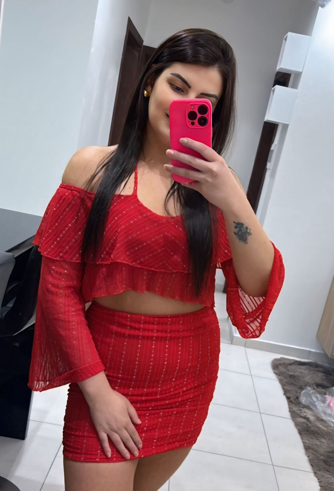 CONJUNTO VERMELHO BRILHOSO