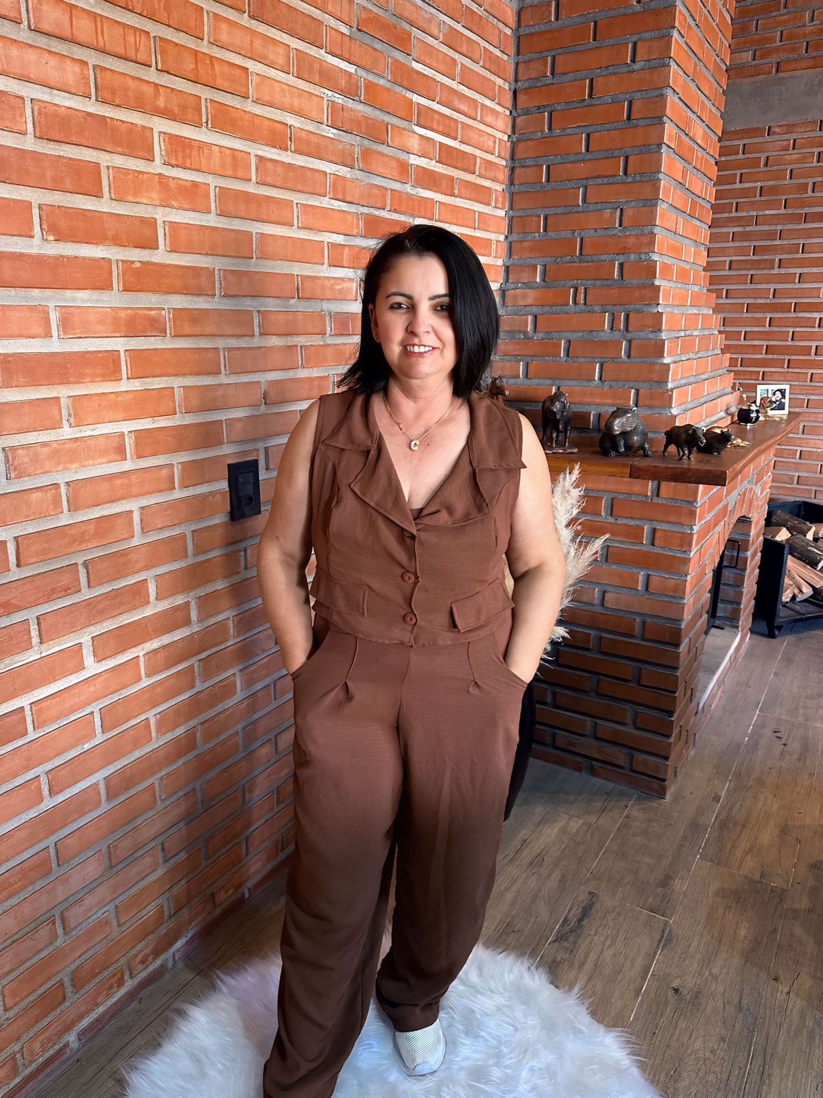 MACACÃO TAMANHO G (ACOMPANHA COLETE) R$129,90 MACACÃO TAMANHO G (ACOMPANHA COLETE)